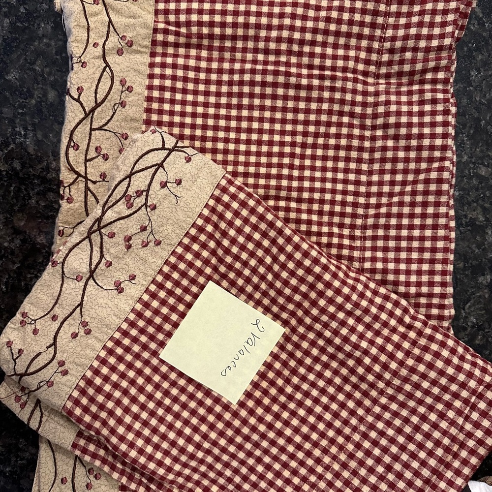 Red and Cream Checkered set of 2